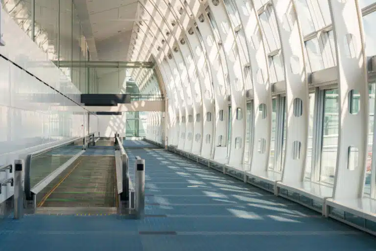 airport terminal 768x513.jpg